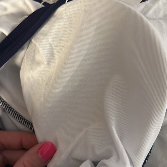 17 Basic’s HELLO SUMMER Tankini Top. SZ LRG Navy and white stripe w/cups NWT - Picture 7 of 7